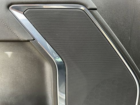 Used 2025 GMC Sierra 1500 SLE image 24