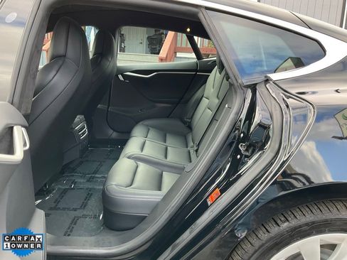 Used 2018 Tesla Model S 100D image 25