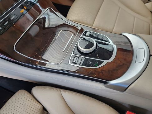 Used 2019 Mercedes-Benz GLC 300 image 20