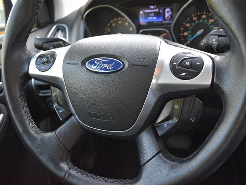 Used 2013 Ford Focus Titanium w/ Titanium Handling Pkg image 26