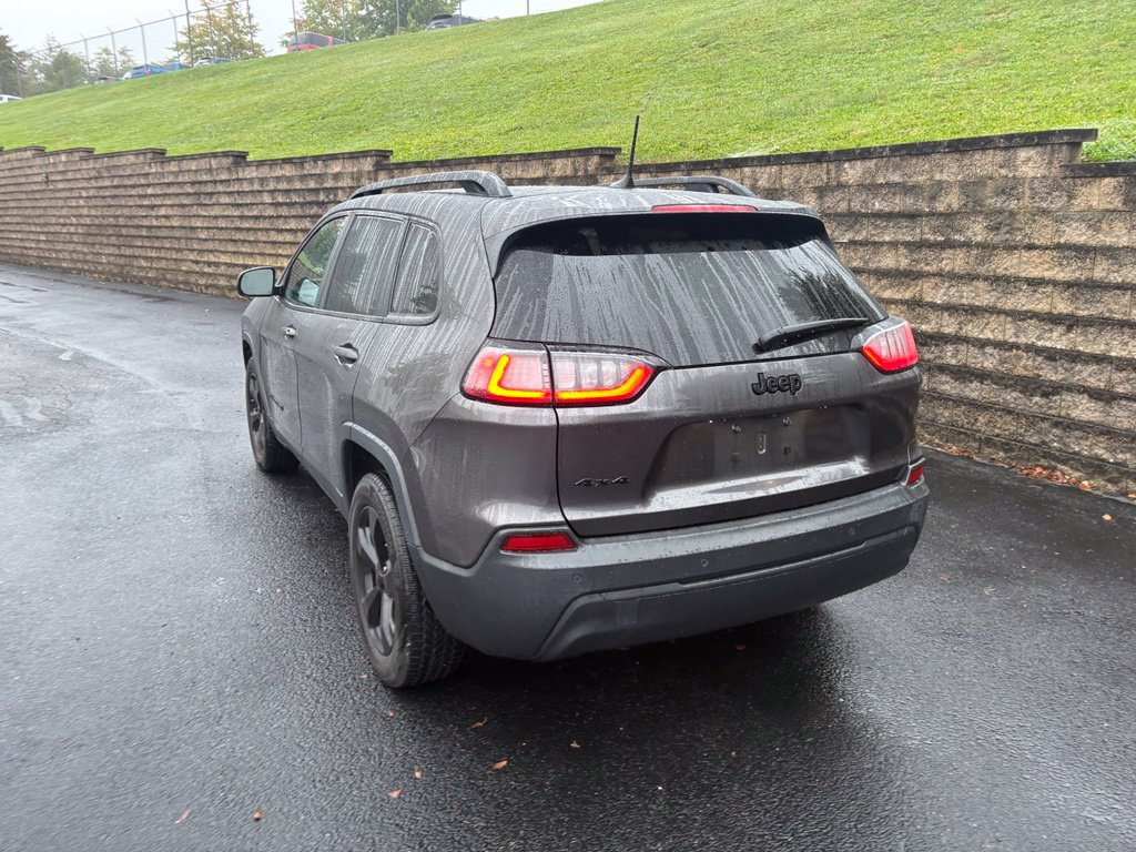 Used 2021 Jeep Cherokee Latitude Plus AWD/4WD image 5