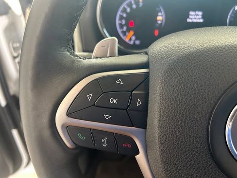 Used 2017 Jeep Grand Cherokee Altitude RWD image 44
