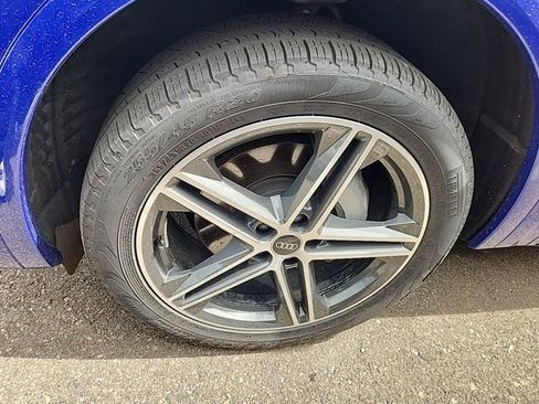 Certified 2023 Audi Q5 e Premium Plus image 11