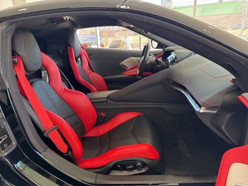 Used 2025 Chevrolet Corvette Stingray Preferred Cpe w/ 2LT image 43