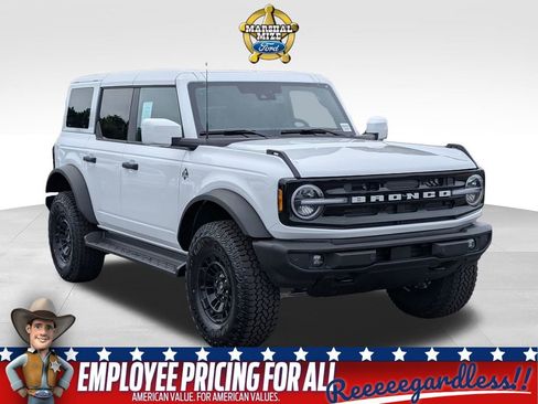 New 2026 Ford Bronco Outer Banks AWD/4WD image 1