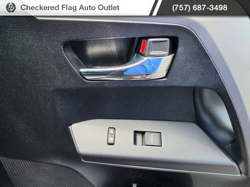 Used 2016 Toyota RAV4 XLE AWD/4WD image 44