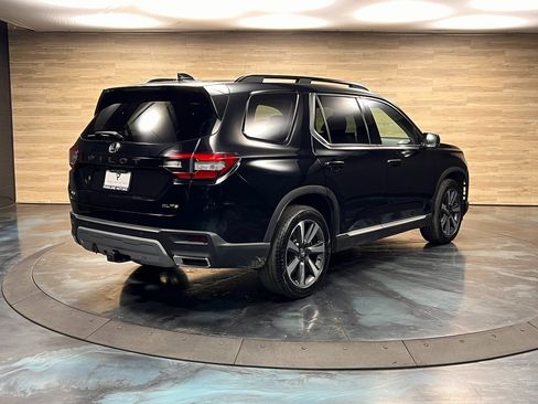Used 2025 Honda Pilot Elite image 10