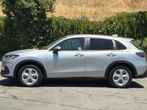 Certified 2024 Honda HR-V LX image 8