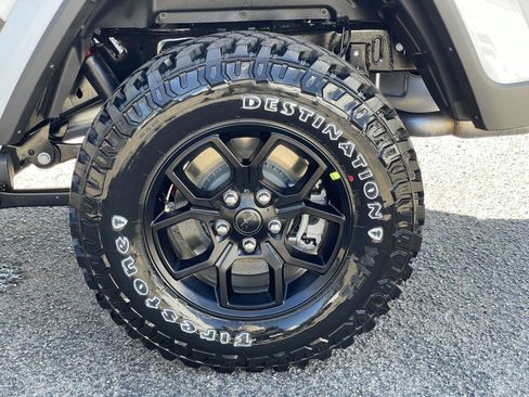 New 2026 Jeep Gladiator Willys image 44