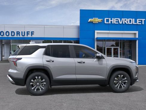 New 2027 Chevrolet Equinox LT w/ Convenience Package II FWD image 5
