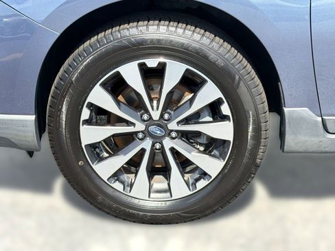 Used 2016 Subaru Outback 2.5i Limited AWD/4WD image 12