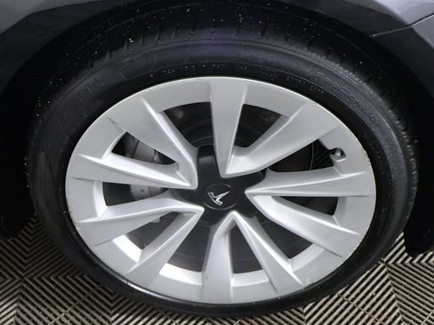 Used 2023 Tesla Model 3 Standard Range image 21