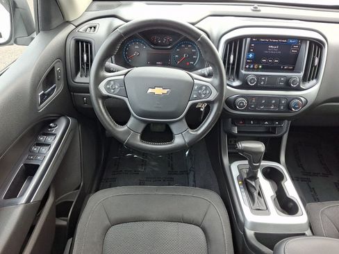 Used 2020 Chevrolet Colorado LT w/ LT Convenience Package RWD image 12
