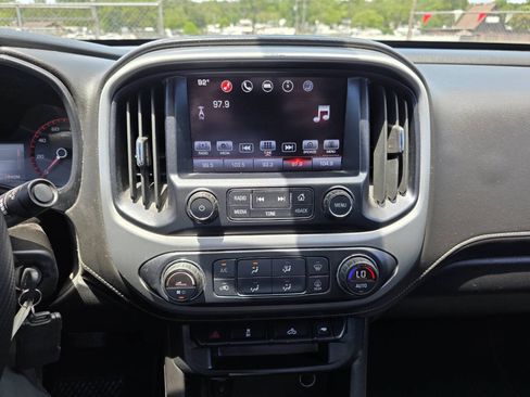 Used 2016 GMC Canyon SLE w/ SLE Convenience Package RWD image 16