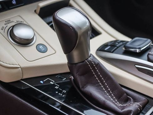 Used 2016 Lexus ES 350 image 19