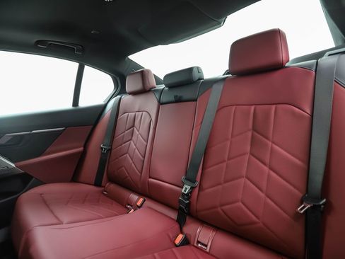 Used 2026 BMW 530i xDrive w/ M Sport Package image 24