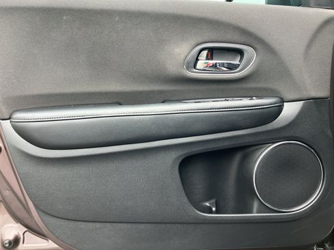 Used 2020 Honda HR-V EX image 13