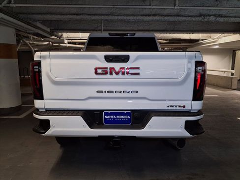 New 2026 GMC Sierra 2500 AT4 w/ Technology Package image 8