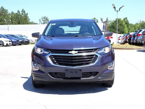 Used 2019 Chevrolet Equinox LS w/ LPO, Floor Liner Package AWD/4WD image 2