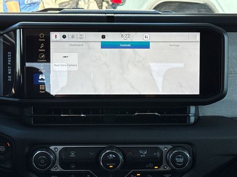 New 2025 Jeep Gladiator Sport image 22