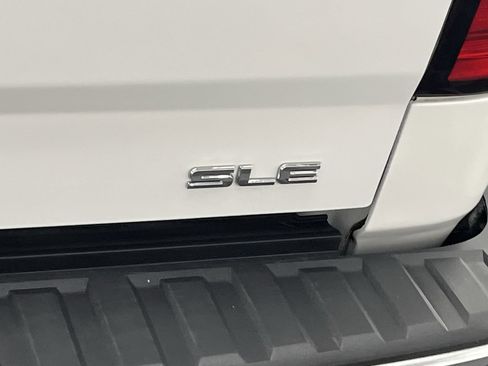Used 2016 GMC Sierra 1500 SLE image 30