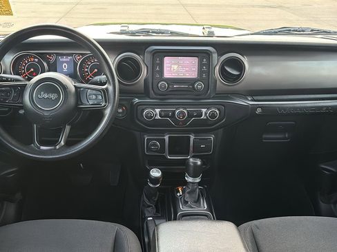 Used 2019 Jeep Wrangler Unlimited Sport image 12