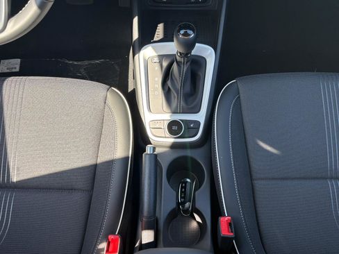 New 2026 Hyundai Venue SEL image 18