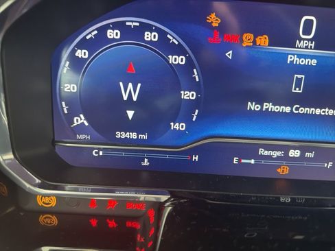 Used 2022 Chevrolet Silverado 1500 LT image 10