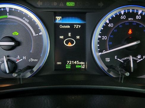 Used 2018 Toyota Highlander XLE image 16