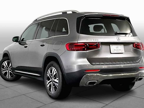 New 2025 Mercedes-Benz GLB 250 4MATIC image 4