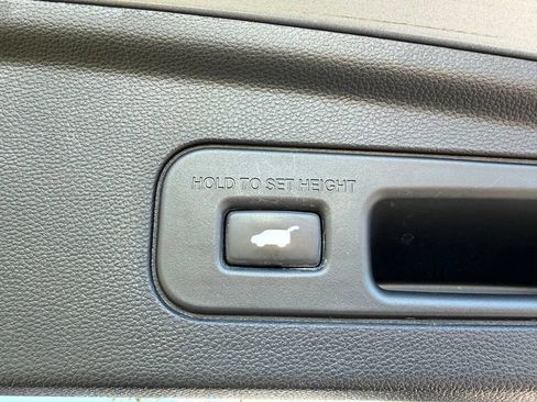 Used 2023 Acura MDX SH-AWD image 36
