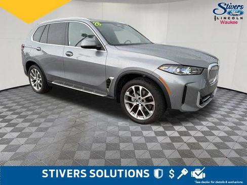 Used 2026 BMW X5 xDrive40i AWD/4WD image 3