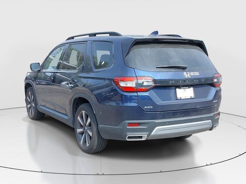 Used 2023 Honda Pilot Elite image 7