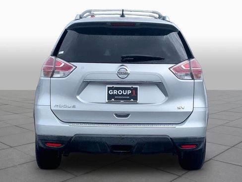 Used 2016 Nissan Rogue SV FWD image 5