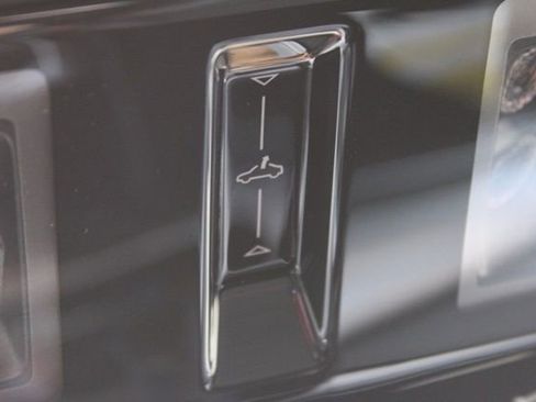 New 2026 Volkswagen GTI SE FWD image 18
