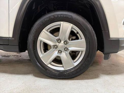 Certified 2022 Jeep Compass Latitude AWD/4WD image 33