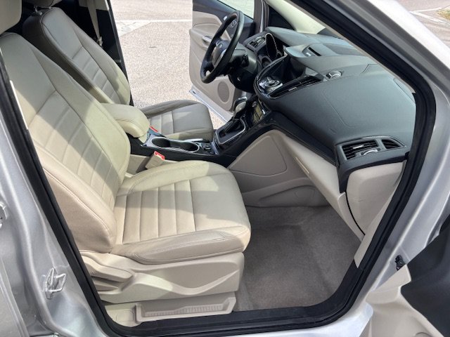 Used 2014 Ford Escape Titanium FWD image 14