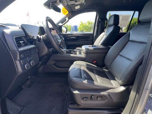 Used 2025 Chevrolet Tahoe LT AWD/4WD image 16