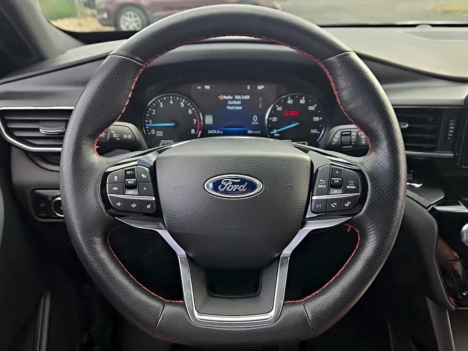 Used 2023 Ford Explorer ST-Line AWD/4WD image 12