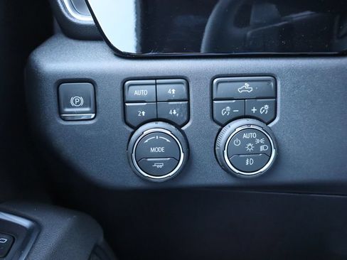 New 2026 Chevrolet Silverado 1500 RST w/ Redline Edition AWD/4WD image 15