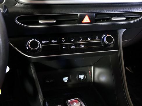 Used 2022 Hyundai Sonata SE FWD image 19