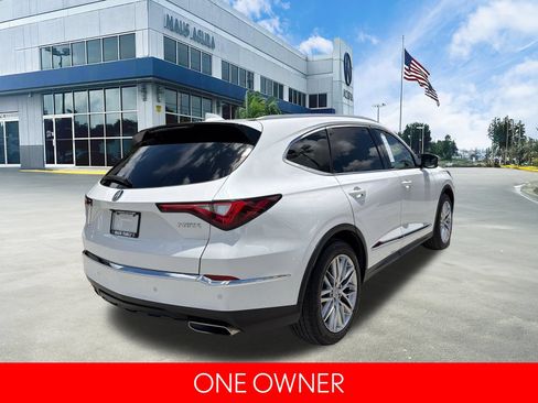 Used 2023 Acura MDX SH-AWD w/ Advance Package image 4