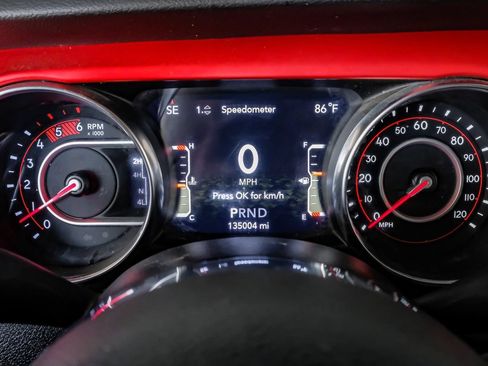 Used 2021 Jeep Wrangler Unlimited Rubicon AWD/4WD image 18