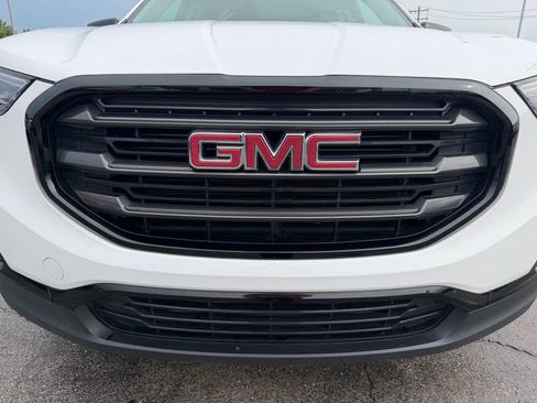 Used 2021 GMC Terrain SLE w/ Driver Convenience Package FWD image 10