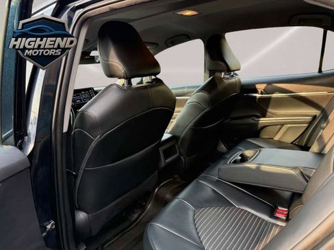 Used 2021 Toyota Camry SE w/ Cold Weather Package image 20