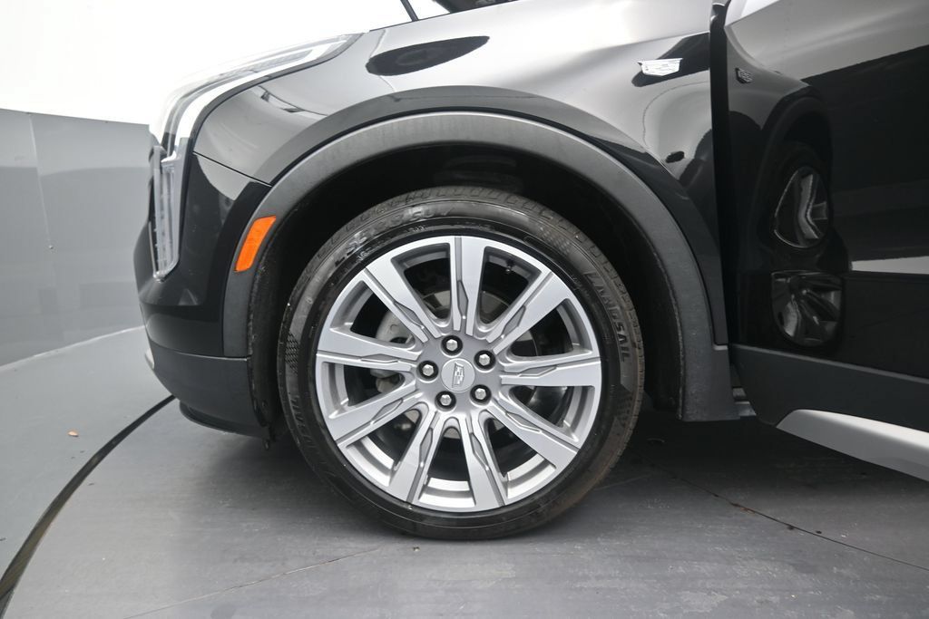 Used 2023 Cadillac XT4 Premium Luxury w/ Driver Assist Package FWD image 13