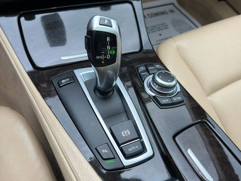 Used 2011 BMW 535i 4dr Sdn 535i RWD image 24