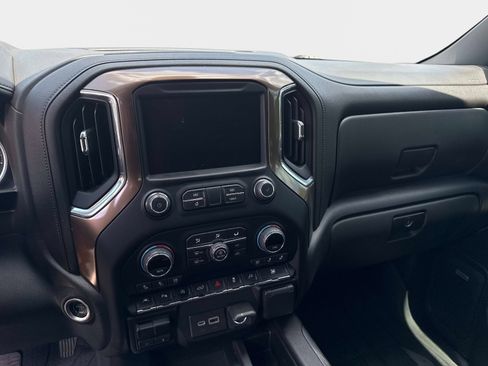 Used 2022 Chevrolet Silverado 1500 High Country w/ Technology Package RWD image 20