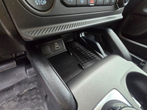 Used 2025 Ford Bronco Sport Badlands image 16