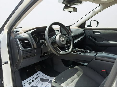 Used 2022 Nissan Rogue SV FWD image 21